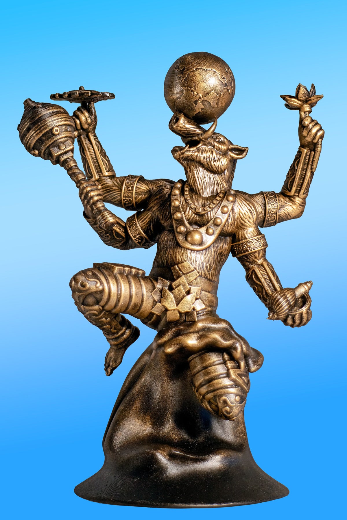 Statue du Seigneur Varaha sauvant la Terre. Avatar du Seigneur Vishnu. (Fait main, résine UV)