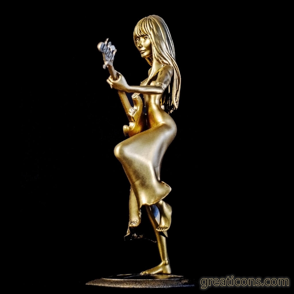 Statuette de Misa (Band-Maid) avec frange, la bassiste rock star (faite main, résine UV)
