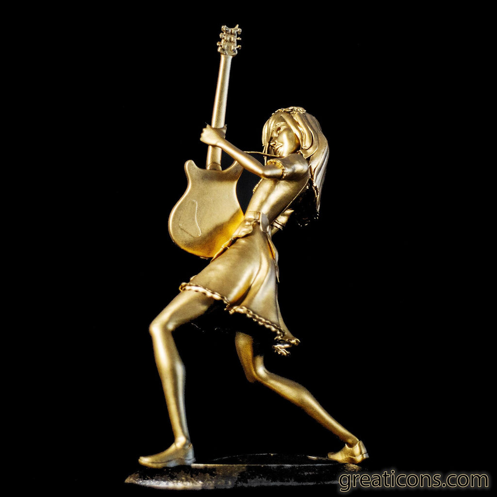 Figurine de Kanami de Band-Maid, la guitariste soliste rock-star (Fait main, résine UV)