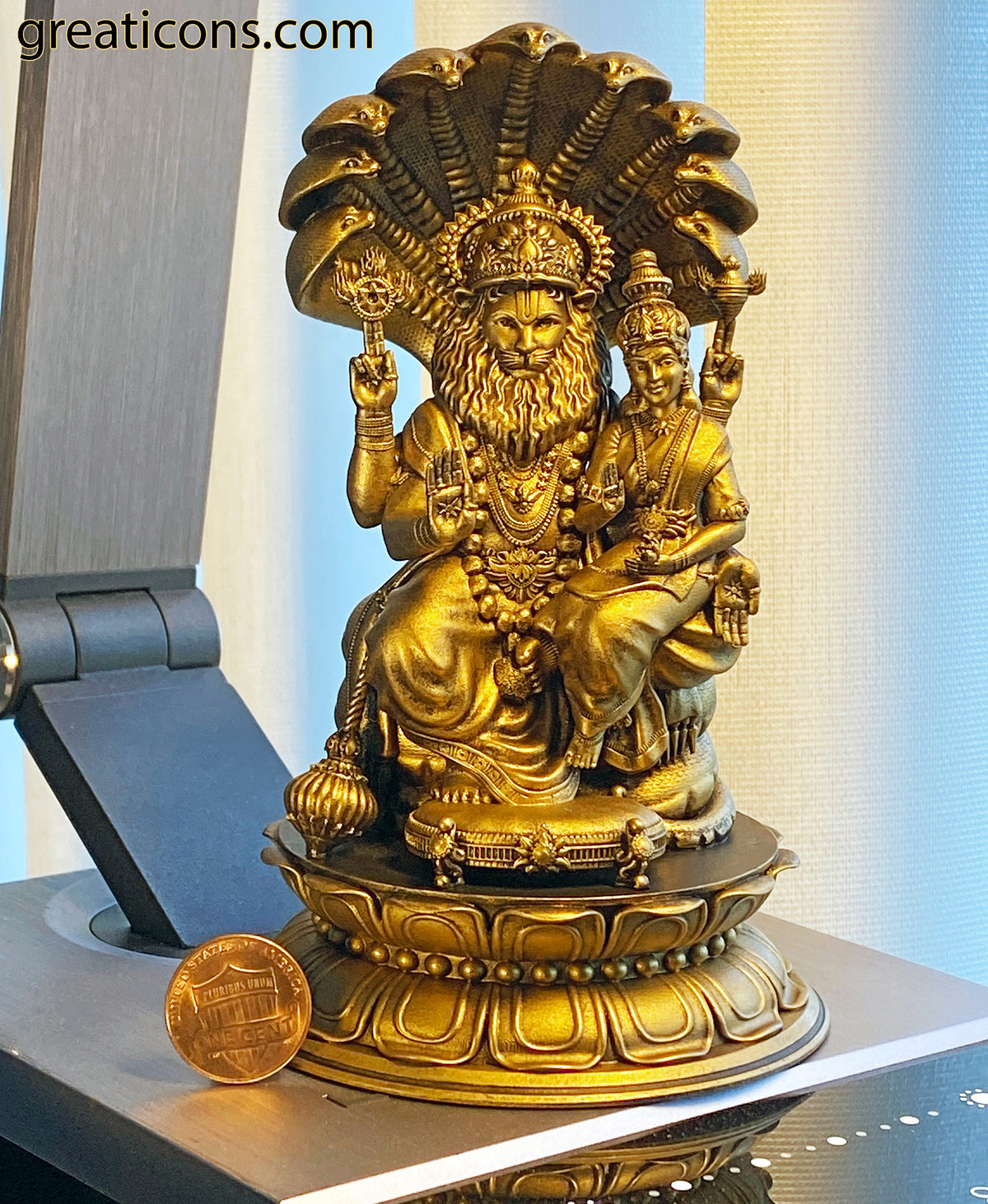 Statue de Sri Lakshmi Narasimha. 4e avatar du dieu Vishnu. Déesse de la prospérité Lakshmi. (Fait main, résine UV)