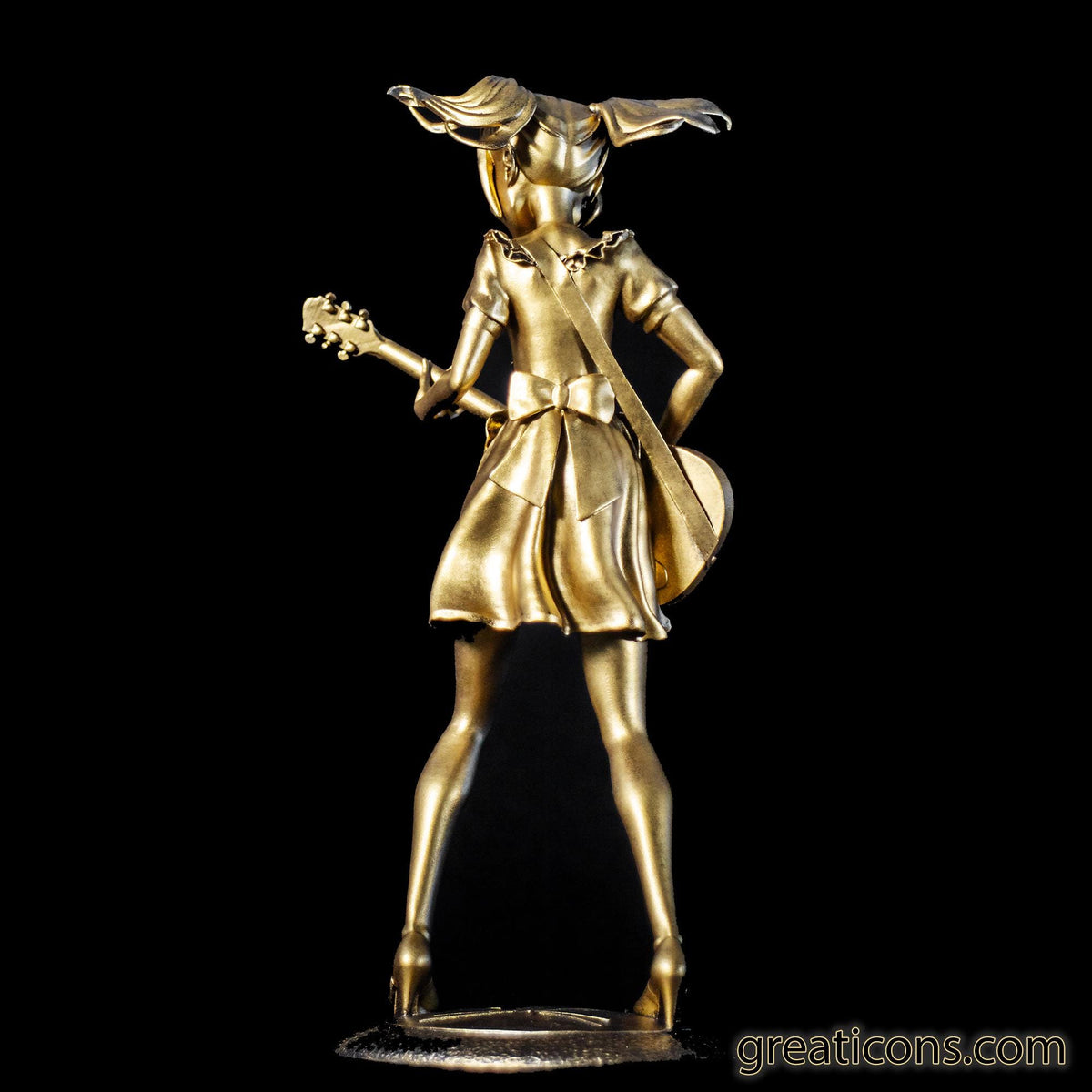 Figurine of Miku Kobato from Band-Maid, the rock-star guitarist and singer (Handmade, UV-resin)